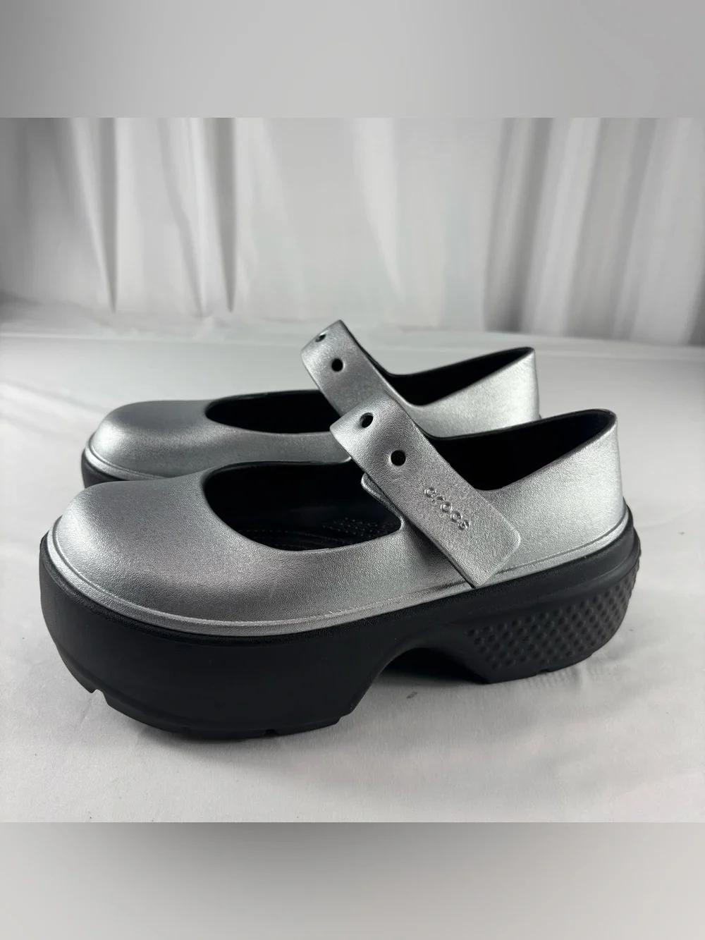 CROCS Metallic Silver Mary Jane Platform Clogs